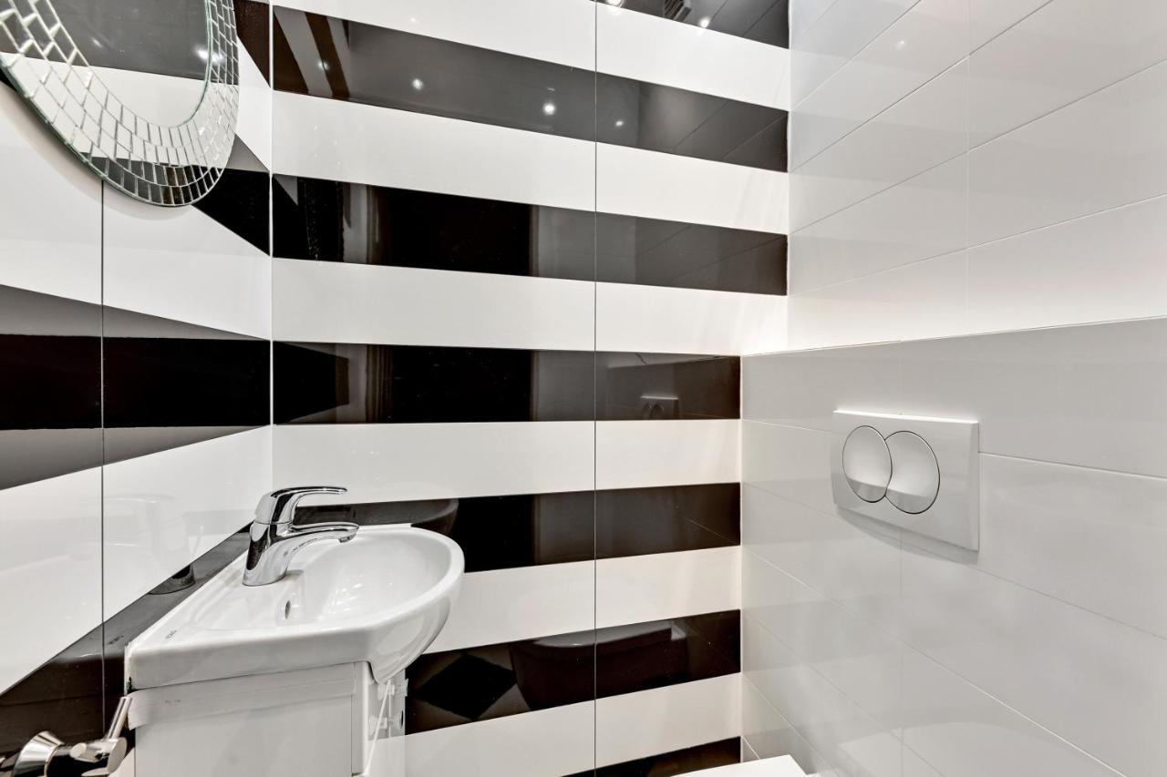 גדנסק Dlugi Targ Street, Main Old Town & Riverside By Downtown Apartments מראה חיצוני תמונה